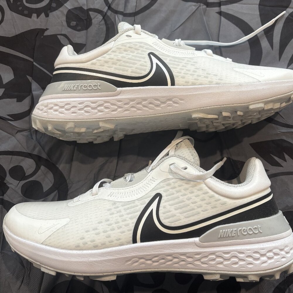 Men's Nike React Size 11